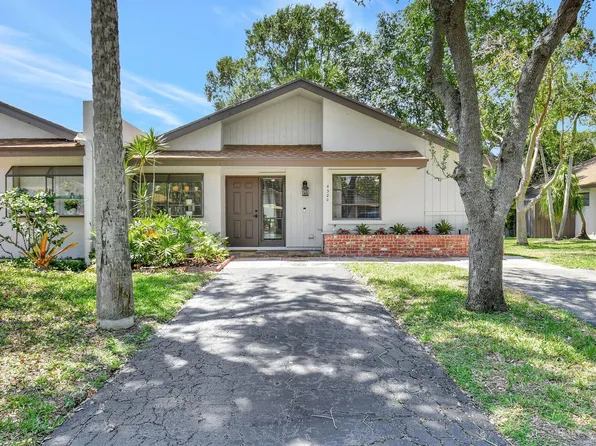 4320 N Palm Forest Drive #4320, Delray Beach, FL 33445