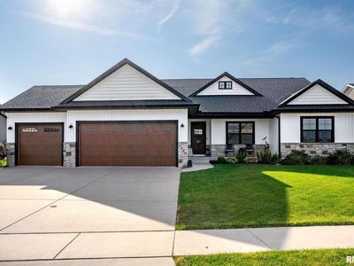 5606 Emily Rd, Bettendorf, IA, 52722