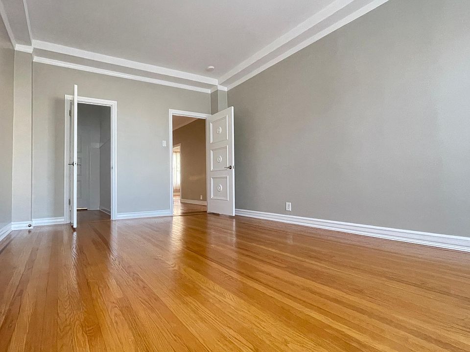 1st image of 1700 Broadway APT 206