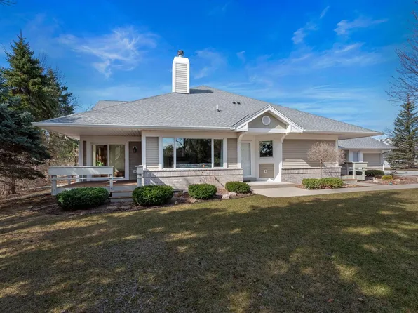 14059 West Waterford Square DRIVE, New Berlin, WI 53151