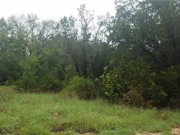 2213 Morningside Dr, Granbury, TX 76048