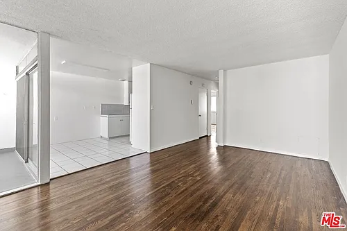 1233 Barry Ave #201 Photo 1