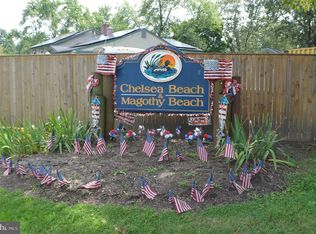 286 Riverside Dr, Pasadena, MD 21122