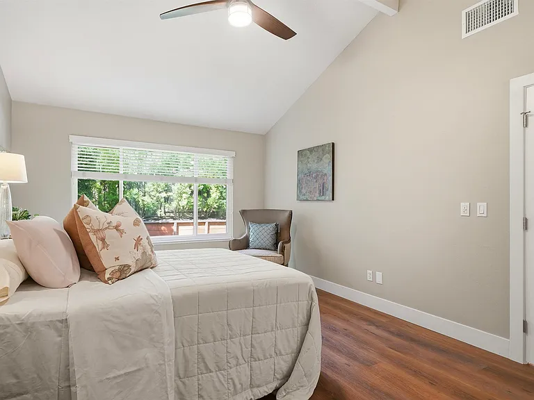 4350 Columbine Dr — Photo 22