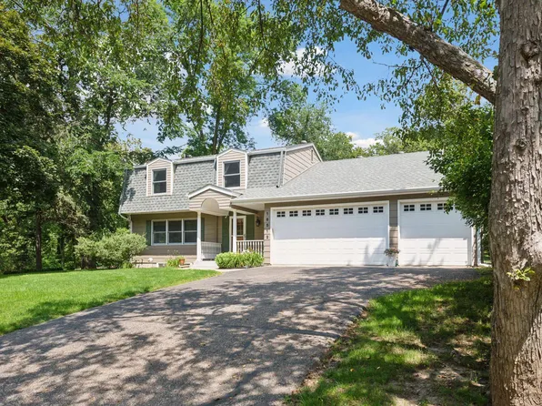 16512 Eagle Ridge Dr, Minnetonka, MN 55345