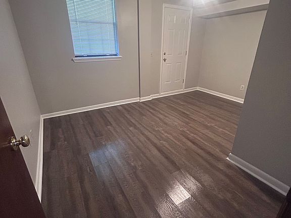5th image of 127 Ridgecrest Cir #C