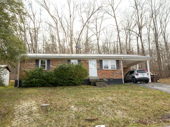 39 Meadow Dr, Stanton, KY 40380