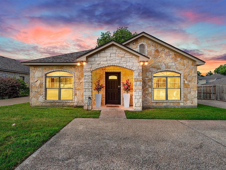 1st image of 221 Gurley Ln