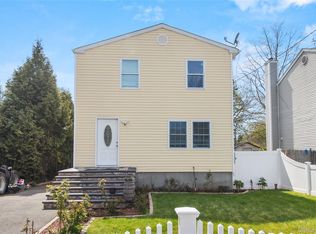 30 S 28th St, Wyandanch, NY 11798