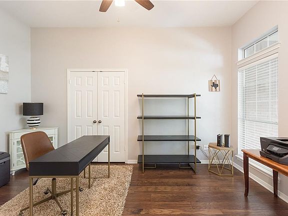 5th image of 5728 Trelawney Ln