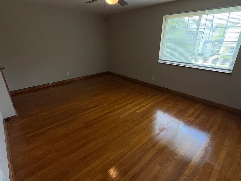 108 N Huron Ave — Photo 6