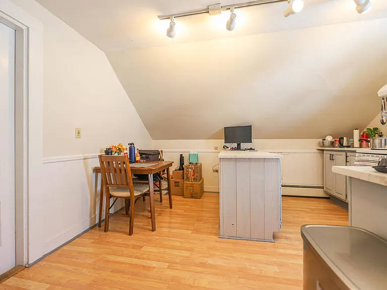 71 Sheridan St #3 — Photo 6