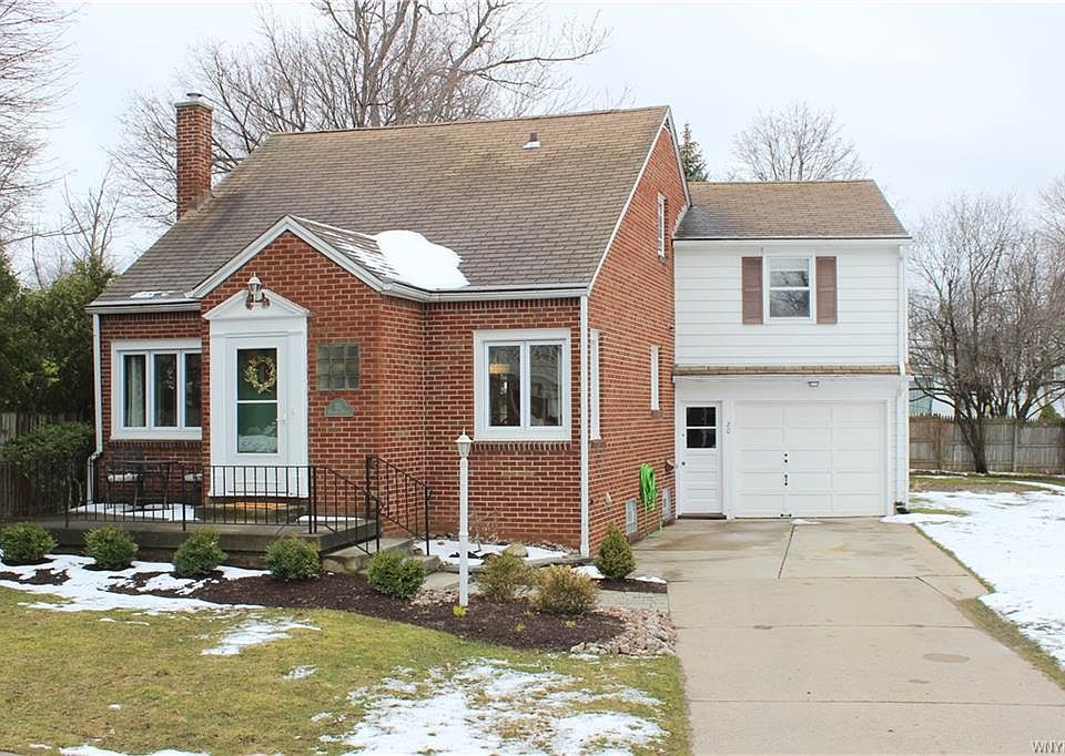1st image of 20 Garland Dr