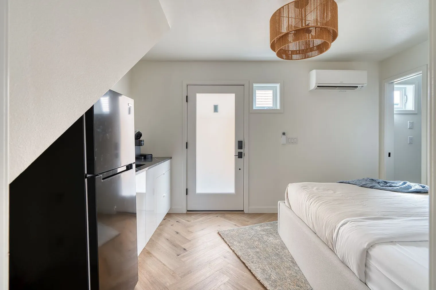 Studio, 1.0 bath, $2,083 — Photo 4