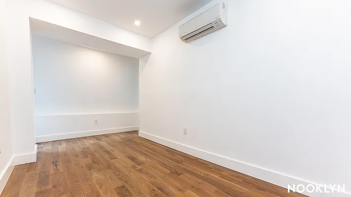 Rented by Nooklyn NYC LLC | media 28