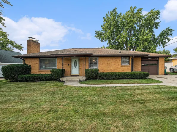 2485 Prairie St SW, Wyoming, MI 49519