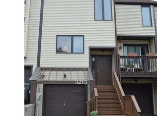 3215 Champions Dr, Wilmington, DE 19808
