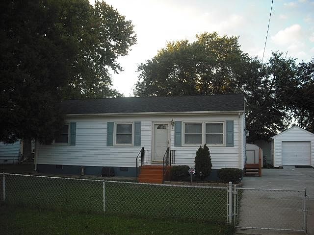 1st image of 1105 75th St