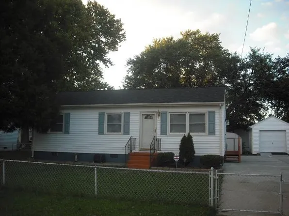 1105 75th St, Newport News, VA 23605