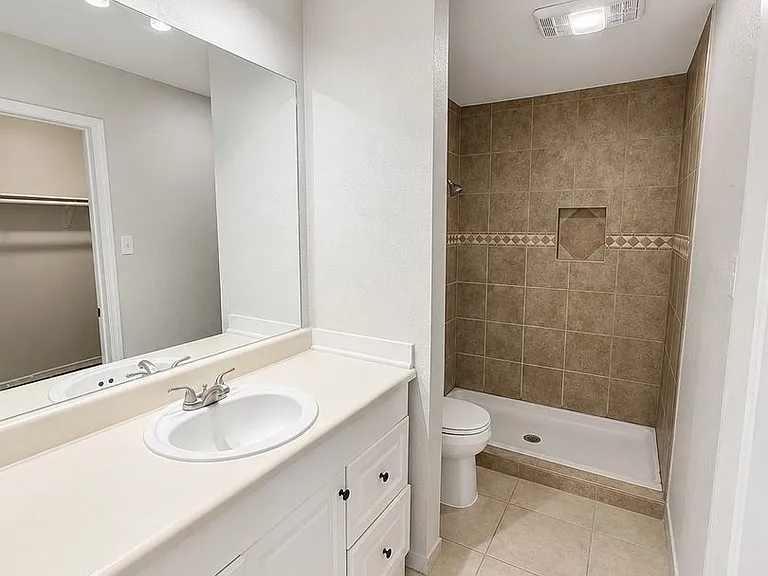 10527 Perrin Beitel Rd #D206 — Photo 13
