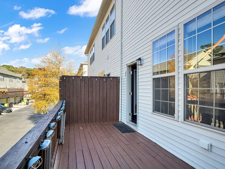 50 Transit Ln — Photo 36