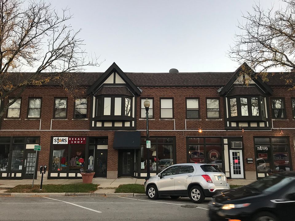 2nd image of 1062 College Ave APT 10