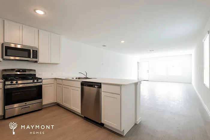 2408 Shady Grv — Photo 6