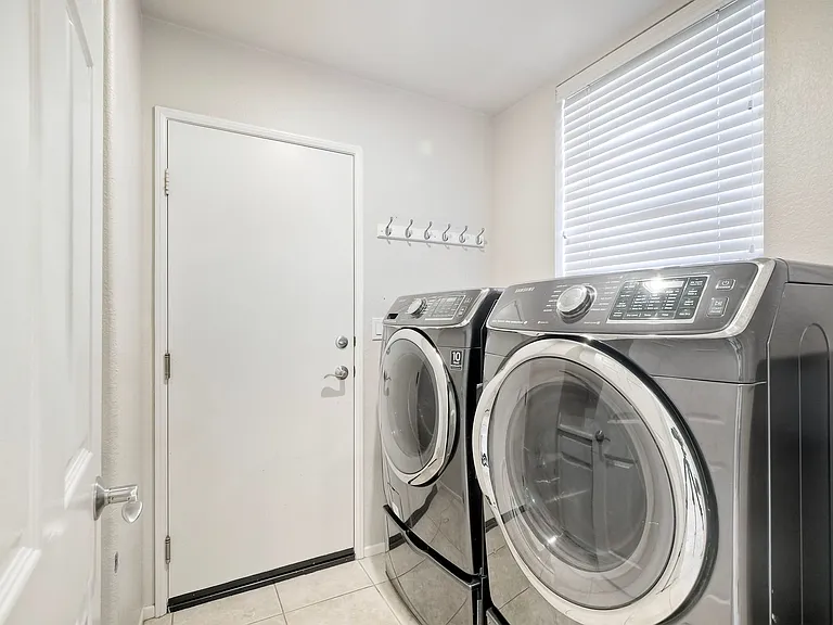504 Peach Way #1 — Photo 12
