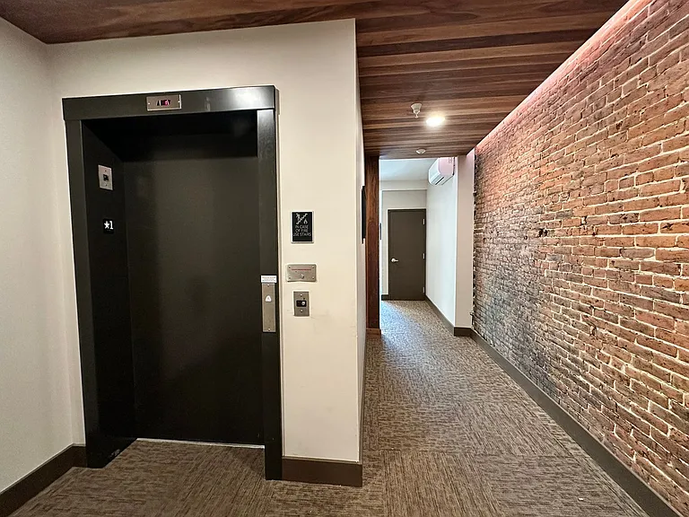 8 Main Street — Photo 13
