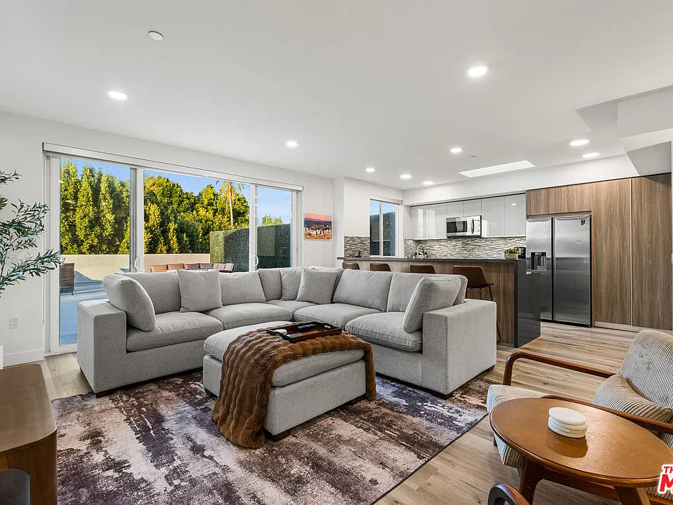 4806 Sylmar Ave #Penthouse 2