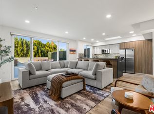 4806 Sylmar Ave #PENTHOUSE 2, Sherman Oaks, CA 91423