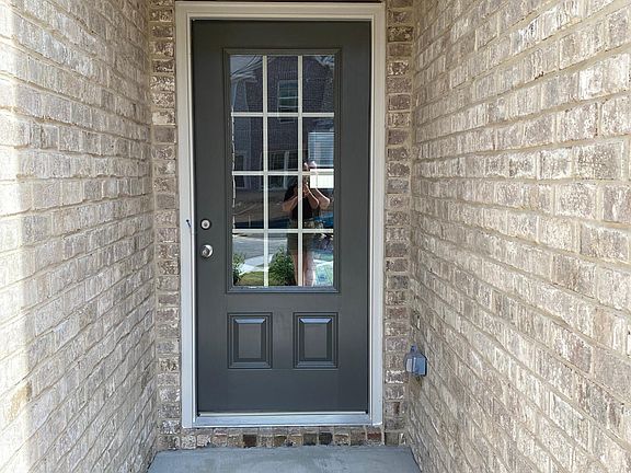 2nd image of 2824 Weyhill Trl