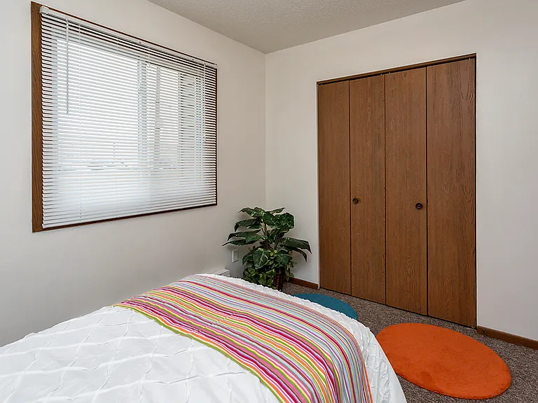 225 & 245 S Sugar Creek Ln — Photo 12