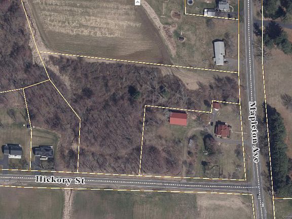 4th image of Hickory Street