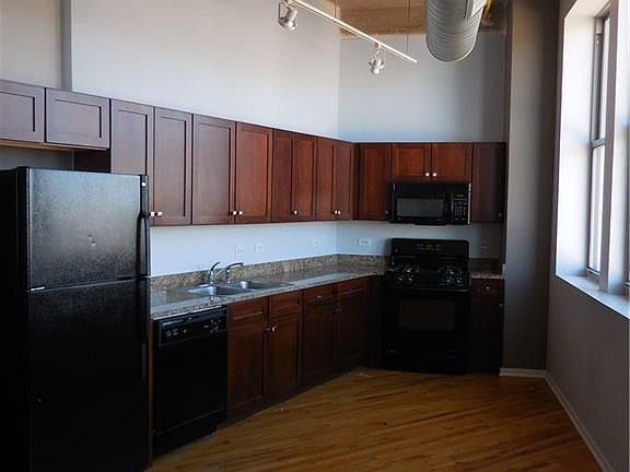 5th image of 2107 Grand Blvd APT 1107