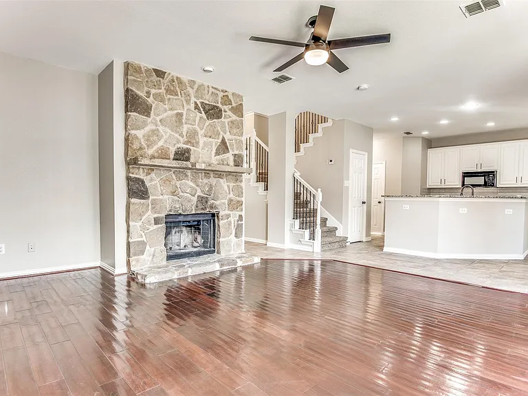 15704 Grove Crest Dr — Photo 7
