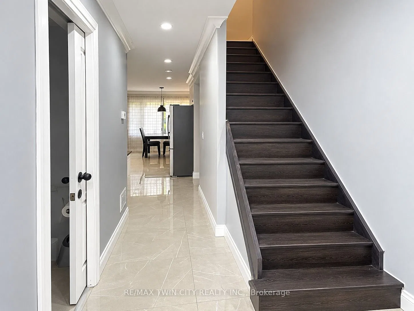 3 bed, $2,700 — Photo 3