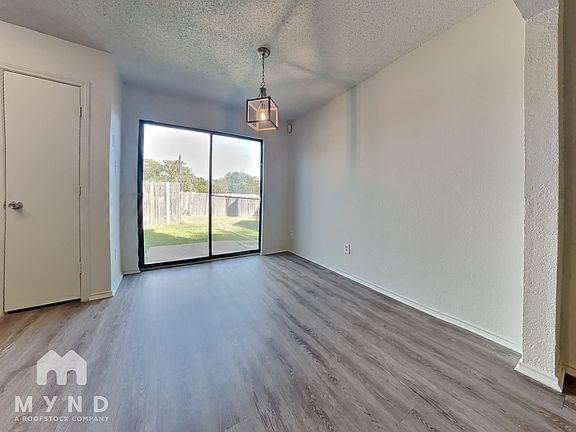 5th image of 10349 Wood Heights Dr