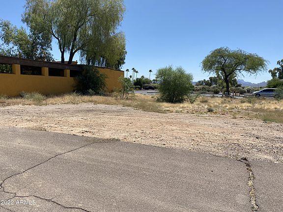 3rd image of 11040 N SAGUARO Boulevard #5