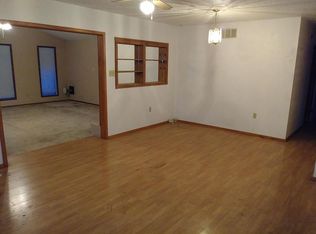 2487 Old Red River Rd #House, Questa, NM 87556