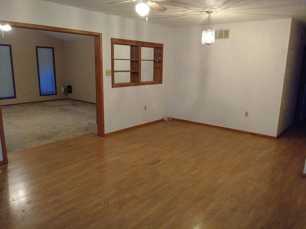 2487 Old Red River Rd #House