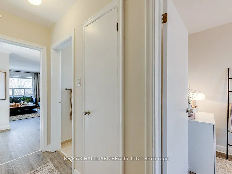 225 Woodville Ave #UPPER — Photo 22