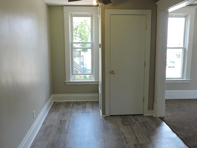 901 Alpine Ave NW — Photo 6