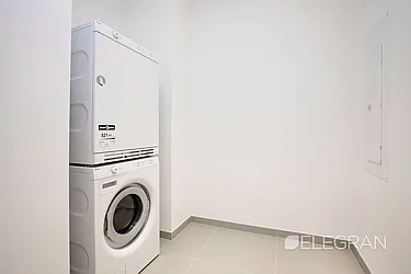 Rented by (Legacy) Elegran