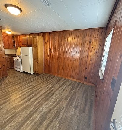 3rd image of 427 N Penfield St APT A