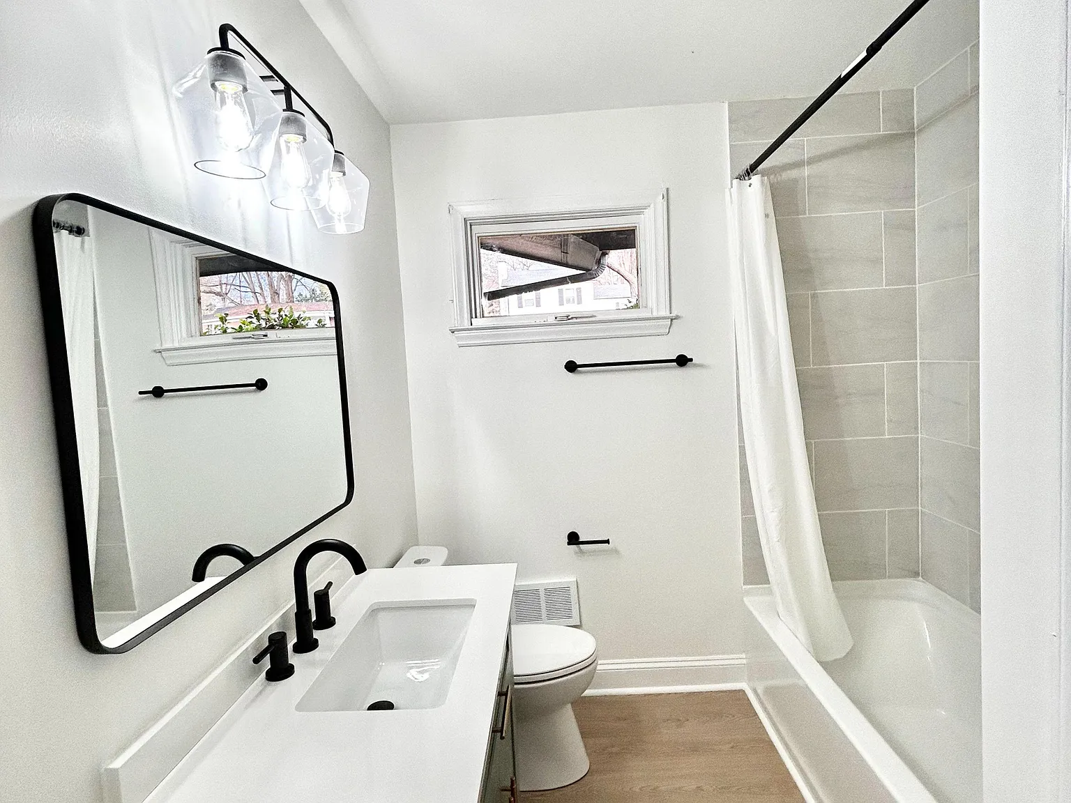 4 bed, 2.0 bath, 1596 sqft, $767 — Photo 3