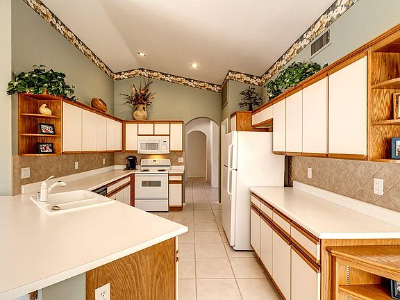 5th image of 37717 S Jade Crest Dr
