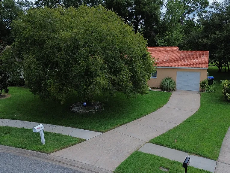 10481 Montpelier Cir — Photo 30