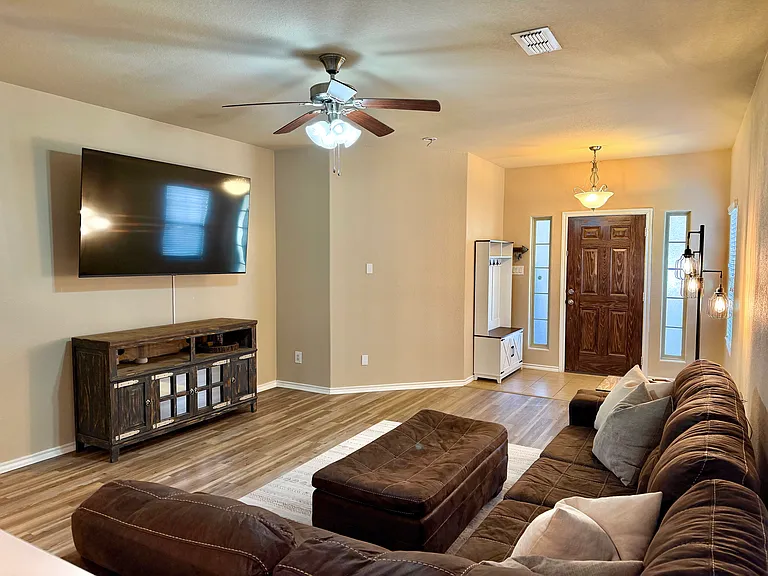 1068 Meadow Scape Dr — Photo 5