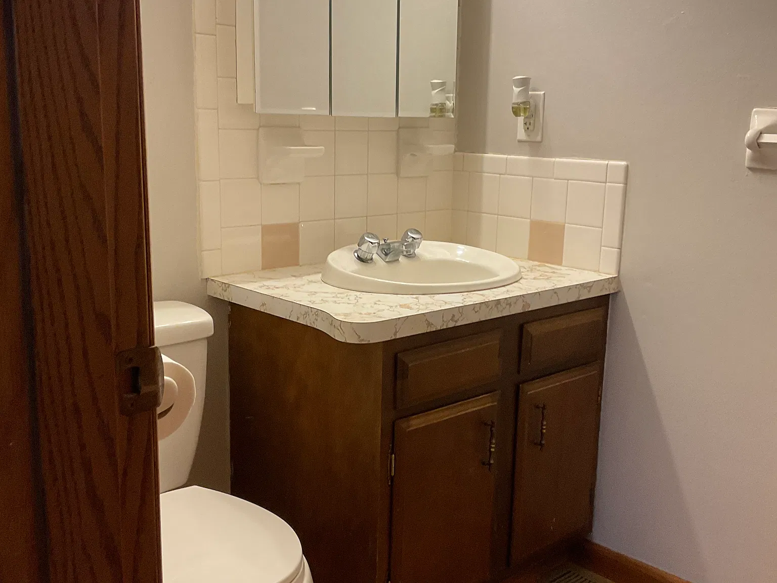2 bed, 1.5 bath, 1000 sqft, $1,000 — Photo 3